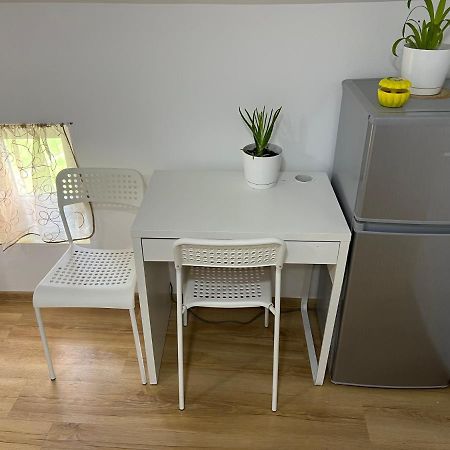Green Apartment - Free Parking Κατοβίτσε Εξωτερικό φωτογραφία